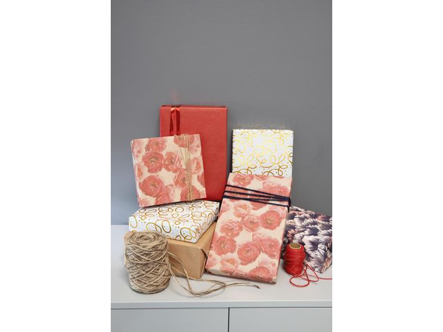 Presentpapper 57cmx100m Celebrate