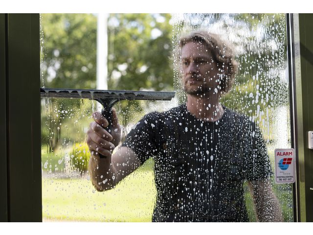 Fönsterskrapa VIKAN galv. stål 35,5cm