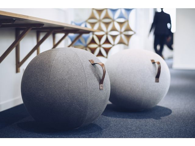 Sittboll JOBOUT Ø65 ljusgrå