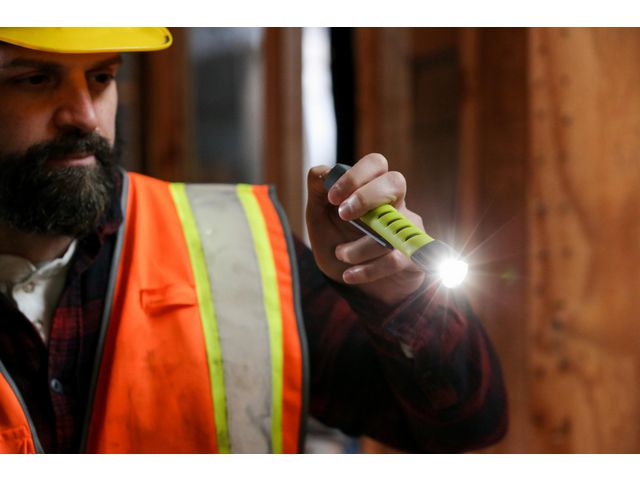 Ficklampa penna ENERGIZER Pro 350 lm