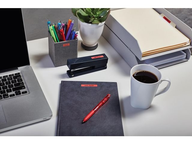 Tape DYMO D1 24mm svart på röd